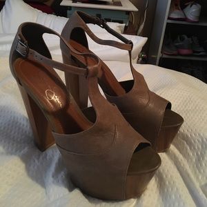 Brand new never worn platform heels